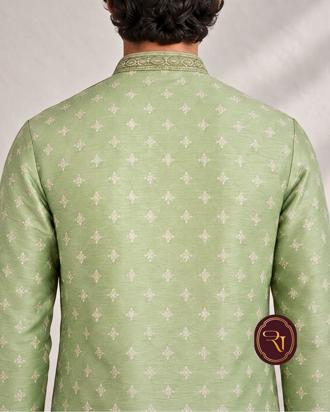 Shahanai Men's Pure Banarasi Self-Textured Kurta