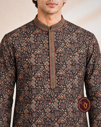 Shahanai Men's Chikankari Digital Print Kurta